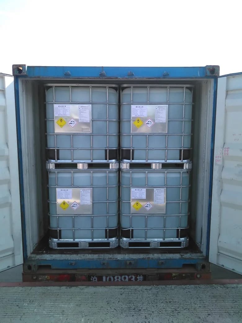 Shipment photograph: the final row beside the doors, where stacked height matters.